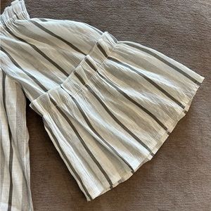 🤍2xHP🤍 Off Shoulder Striped Top with Bell Sleeves - Small